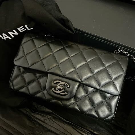 chanel so black cf